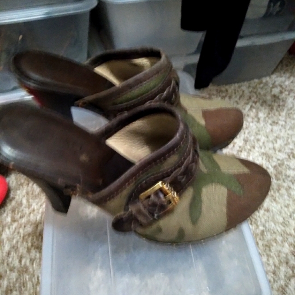 Micheal Kors Clogs